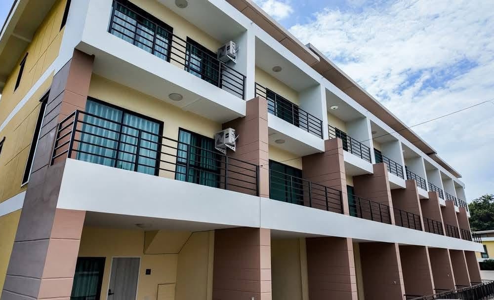 ขาย ทาวน์โฮม 3 ชั้น 4 ห้องนอน 3 ห้องน้ำ พัทยา (3)