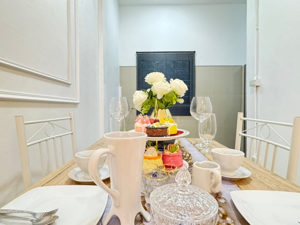 ขาย ทาวน์เฮ้าส์ 2 ห้องนอน 1 ห้องน้ำ เขาน้อย