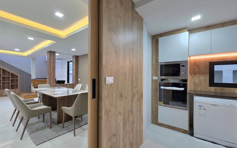 ขาย Pool Villa 2 ชั้น 4 ห้องนอน 5 ห้องน้ำ พัทยากลาง (1)