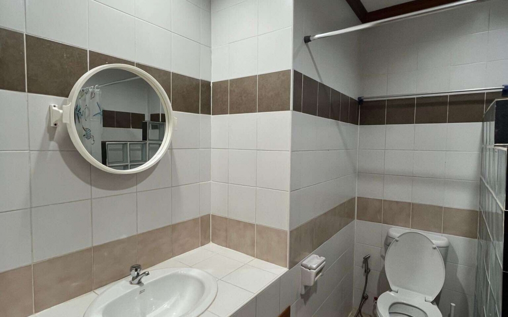 ปล่อยเช่ารายปี Rim Haad Condo Jomtien ริมหาด คอนโด จอมเทียน 1 ห้องนอน ชั้น 15 วิวทะเล