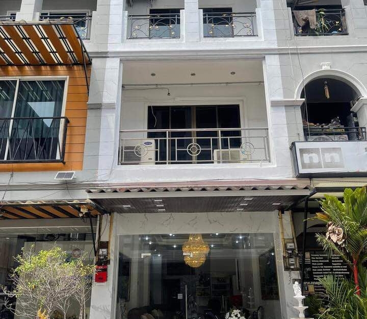 ขายอาคารพาณิชย์ 3 ชั้น 3 ห้องนอน 2 ห้องน้ำ พัทยาใต้ (2)