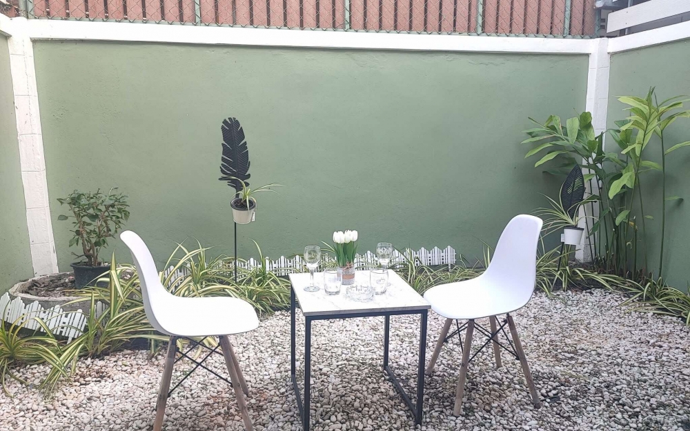 ให้เช่าทาวน์เฮ้าส์ 2 ห้องนอน ซอยบุญสัมพันธ์