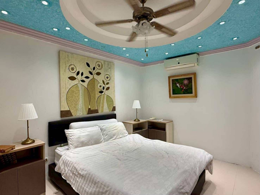 ขาย Jomtien Complex จอมเทียน คอมเพล็กซ์ 1 ห้องนอน วิวทะเล