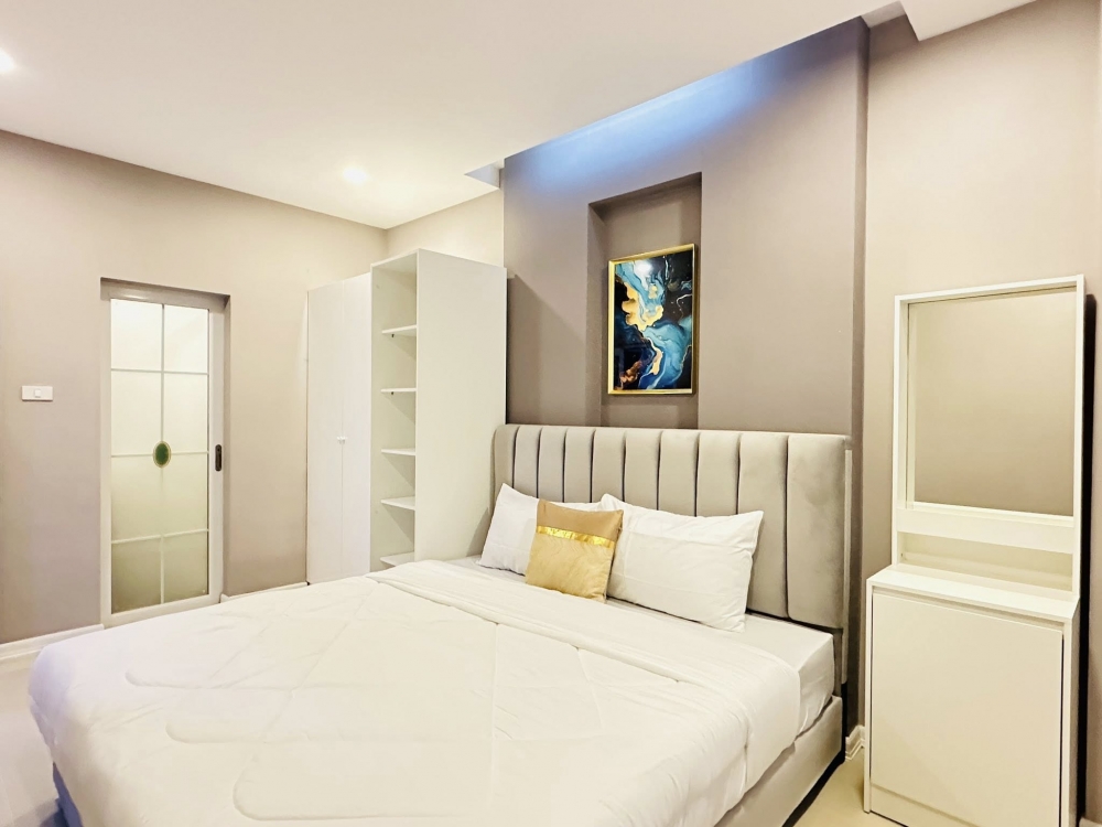 ขาย CC Condo Central Pattaya ซีซีคอนโด พัทยากลาง 1 ห้องนอน วิวสระ (2)