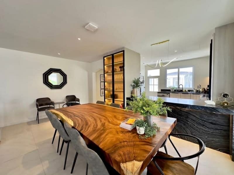 ขาย Pool Villa 5 ห้องนอน 6 ห้องน้ำ นาจอมเทียน (3)