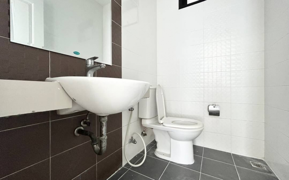 ขายบ้านแฝด 2 ชั้น 3 ห้องนอน 3 ห้องน้ำ บึงวรกิจ (1)