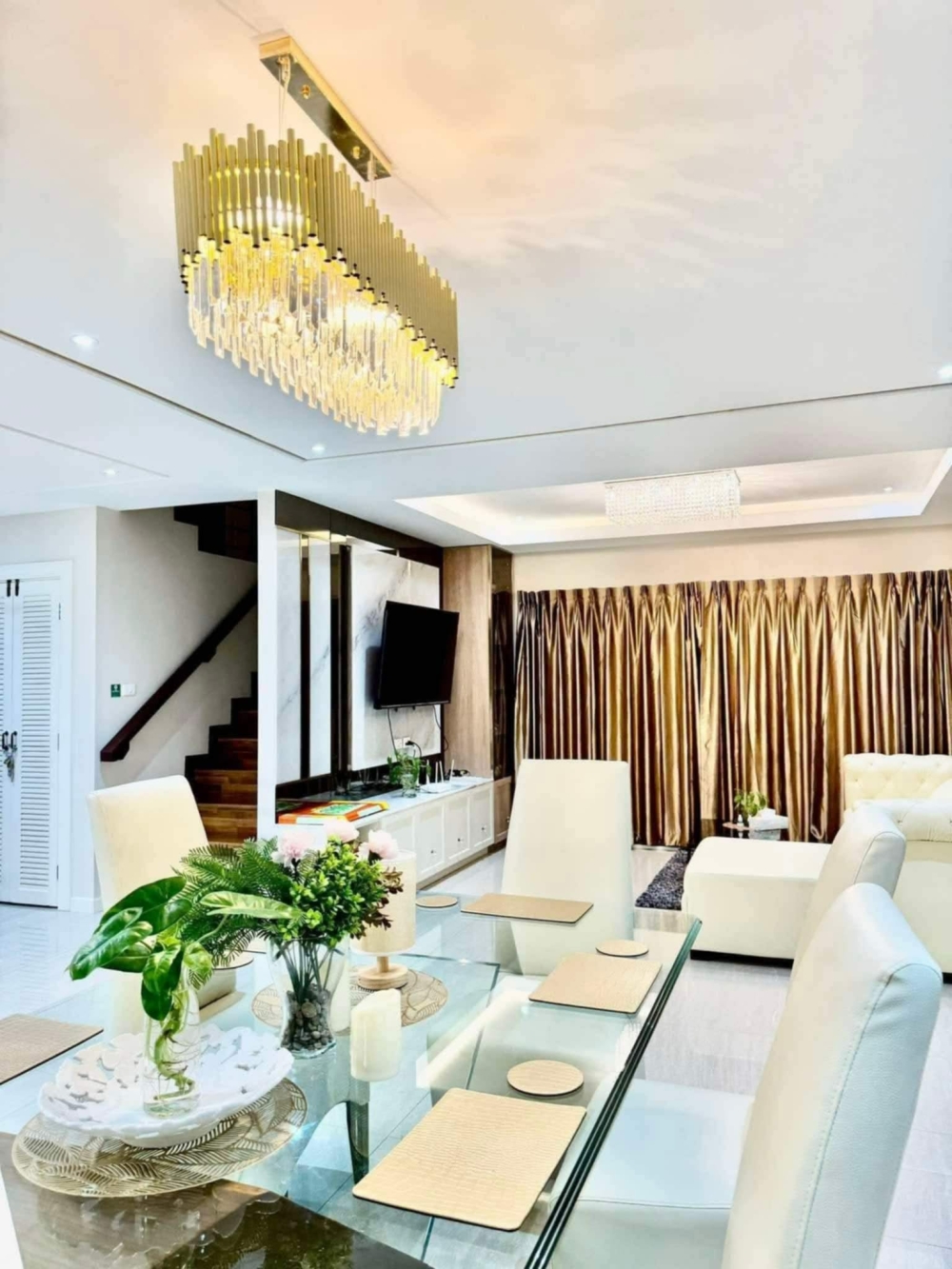 ขาย/ให้เช่า บ้าน Pool Villa เซ็นทรัลปาร์คฮิลล์ไซด์ (ทุ่งกลม-ตาลหมัน)