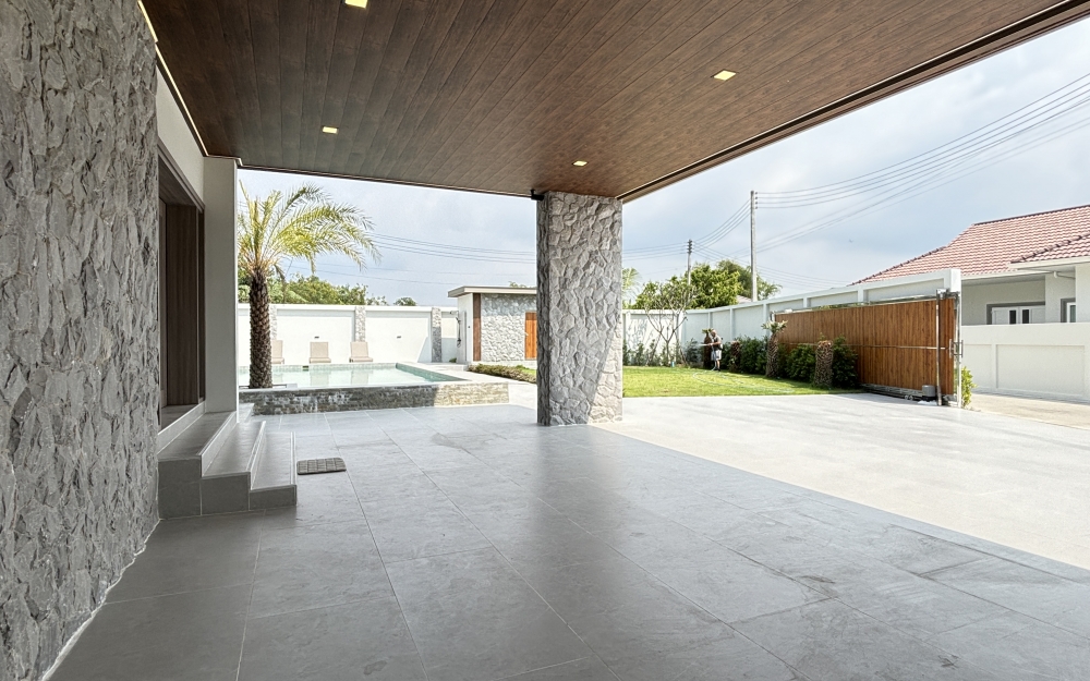 ขาย Pool Villa 2 ชั้น 7 ห้องนอน 8 ห้องน้ำ ห้วยใหญ่ (2)