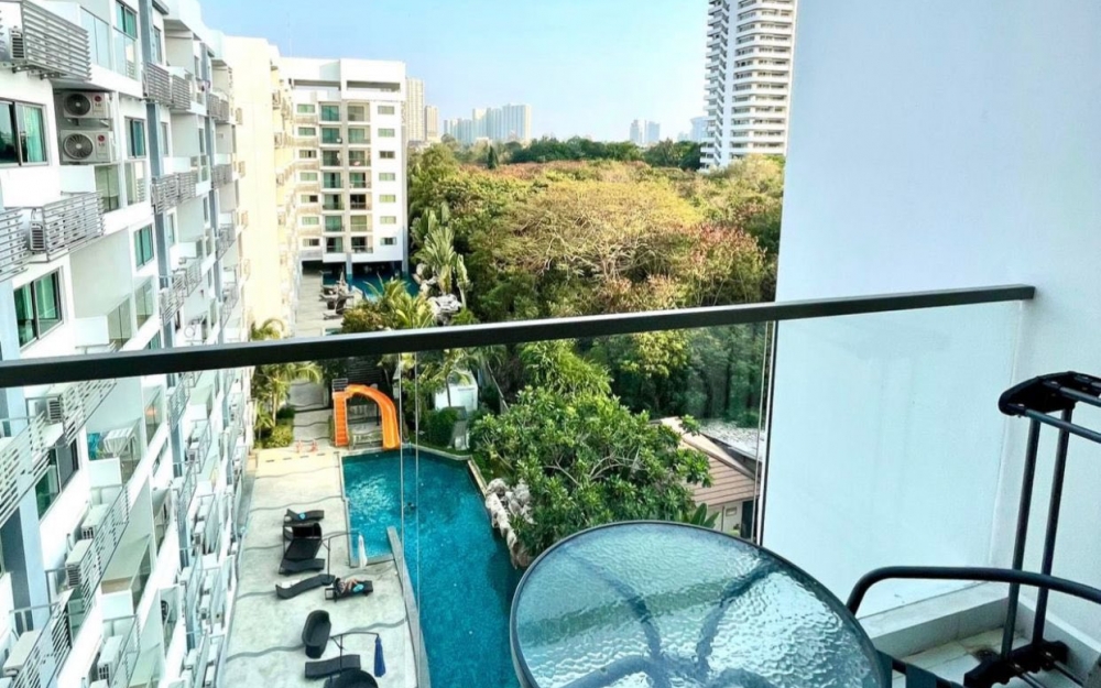 ขาย Club Royal Wongamat คลับ รอยัล วงศ์อมาตย์ 1 ห้องนอน วิวสระว่ายน้ำ (2)