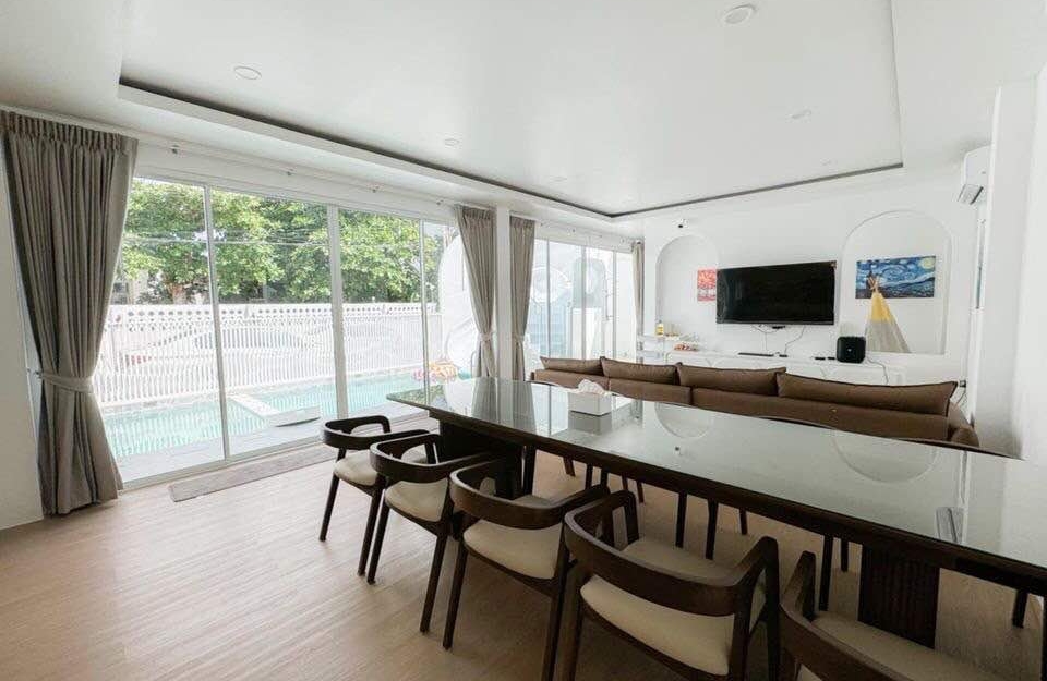ปล่อยเช่ารายปี Pool Villa ชั้นเดียว 4 ห้องนอน 5 ห้องน้ำ จอมเทียน
