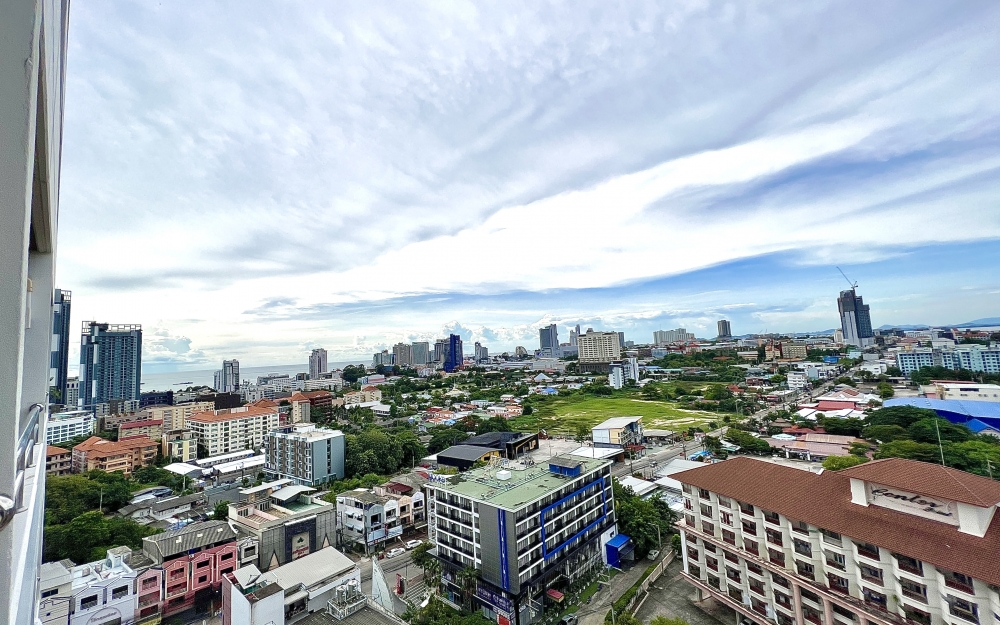 ขาย PKCP Tower Pattaya พีเคซีพี คอนโดมีเนียม พัทยา 3 ห้องนอน วิวสระ (2)