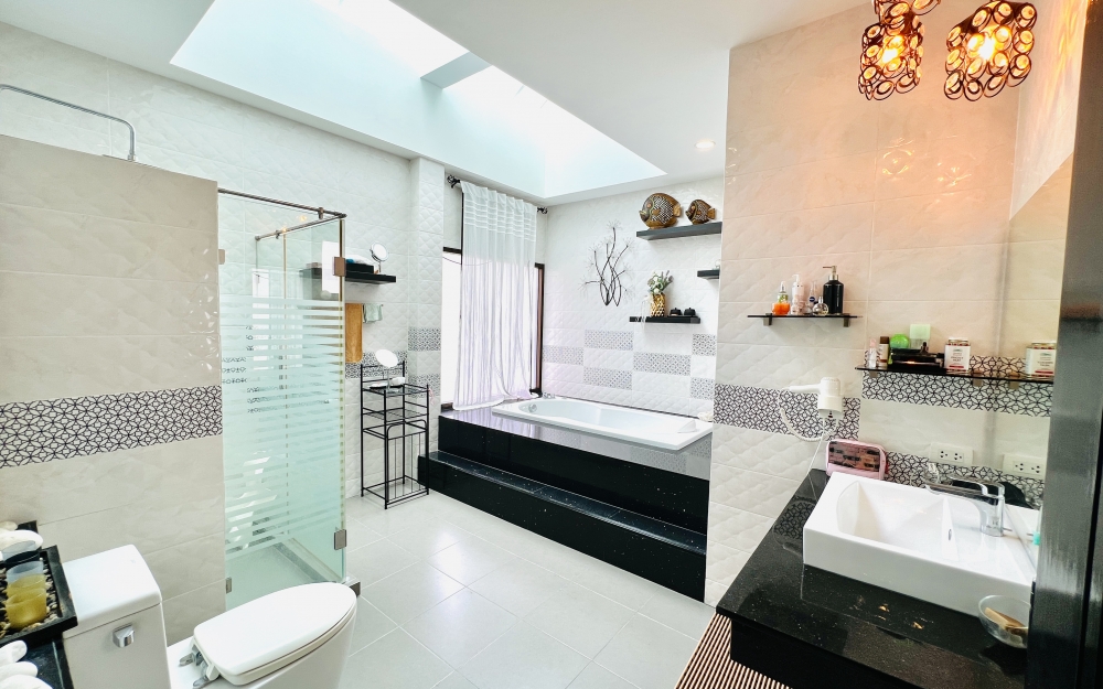 ขาย Pool Villa 2 ชั้น 4 ห้องนอน 4 ห้องน้ำ ห้วยใหญ่ (2)