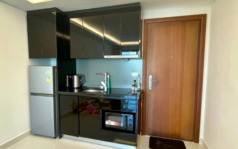 ขาย Club Royal Wongamat คลับ รอยัล วงศ์อมาตย์ 1 ห้องนอน วิวสระว่ายน้ำ (2)