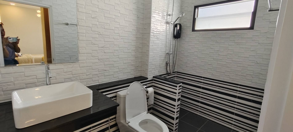 ขาย Pool Villa 4 ห้องนอน 3 ห้องน้ำ มาบประชัน (2)