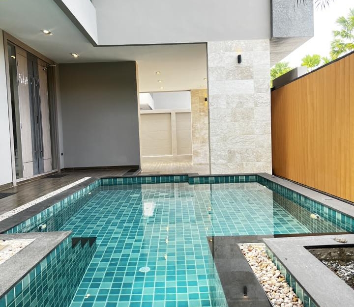 ขายพร้อมผู้เช่า Pool Villa 2 ชั้น 4 ห้องนอน 4 ห้องน้ำ ห้วยใหญ่ (2)