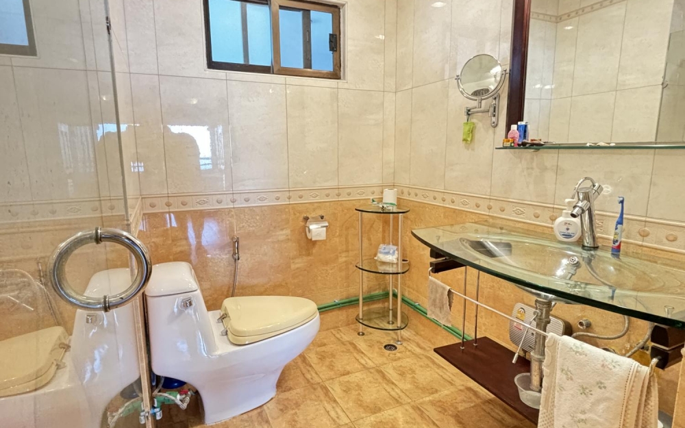 ขาย Krisda Golden Condotel Bang Saray กฤษฎา โกลเด้น คอนโดเทล บางเสร่ 2 ห้องนอน วิวทะเล (2)