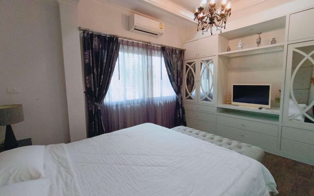 ให้เช่าพูลวิลล่า 3 ห้องนอน บ้านอำเภอ