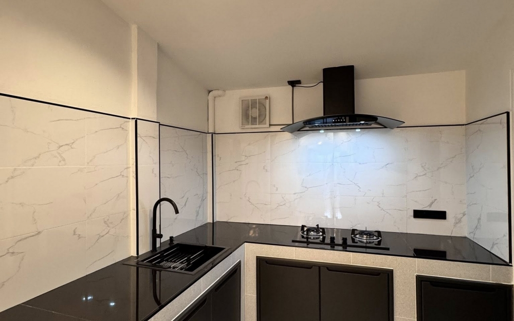 ขายทาวน์โฮม 2 ห้องนอน 2 ห้องน้ำ พัทยาติดสุขุมวิท (2)