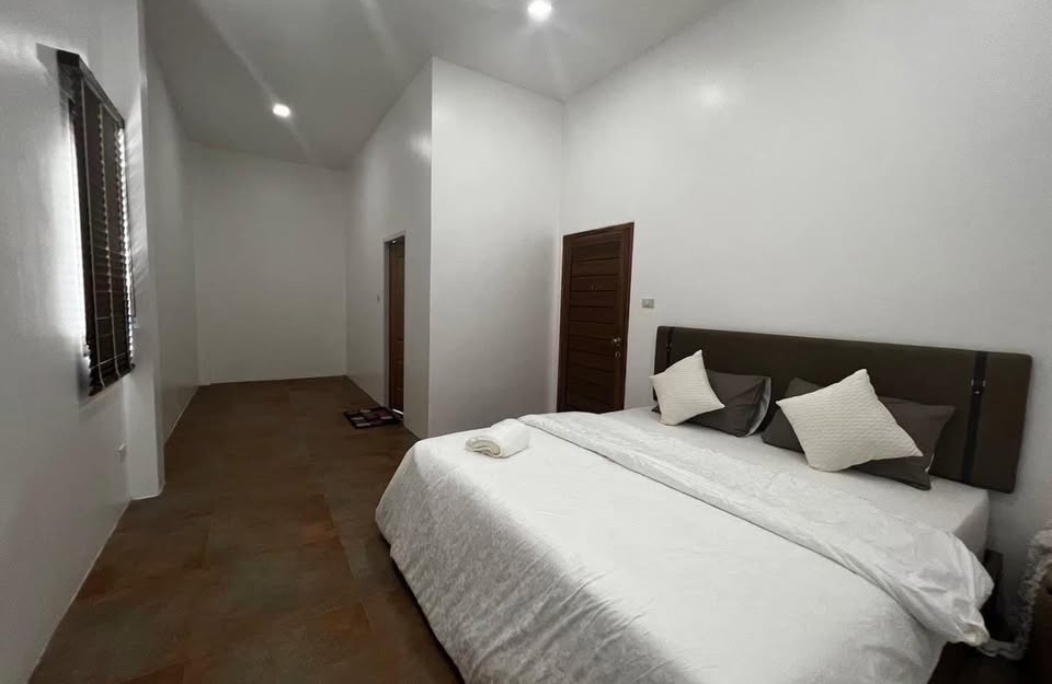 ขาย Pool Villa 3 ห้องนอน 3 ห้องน้ำ บางเสร่ (2)