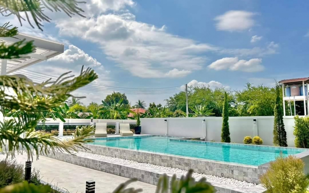 ขาย Pool Villa 2 ชั้น 4 ห้องนอน 4 ห้องน้ำ ห้วยใหญ่ (3)