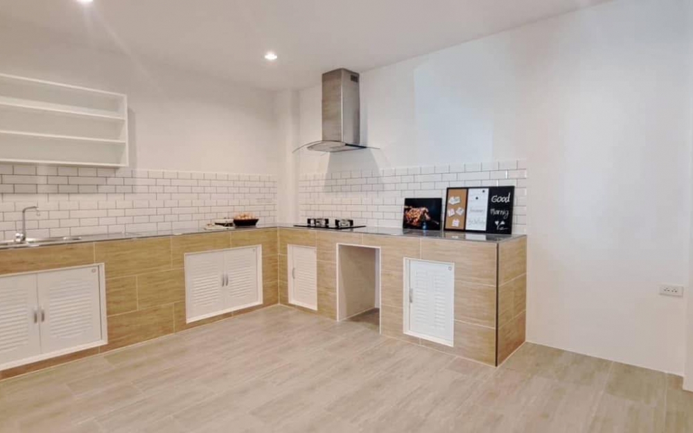 ให้เช่า บ้านเดี่ยว 2 ชั้น 3 ห้องนอน 2 ห้องน้ำ ซอยสยามคันทรีคลับ