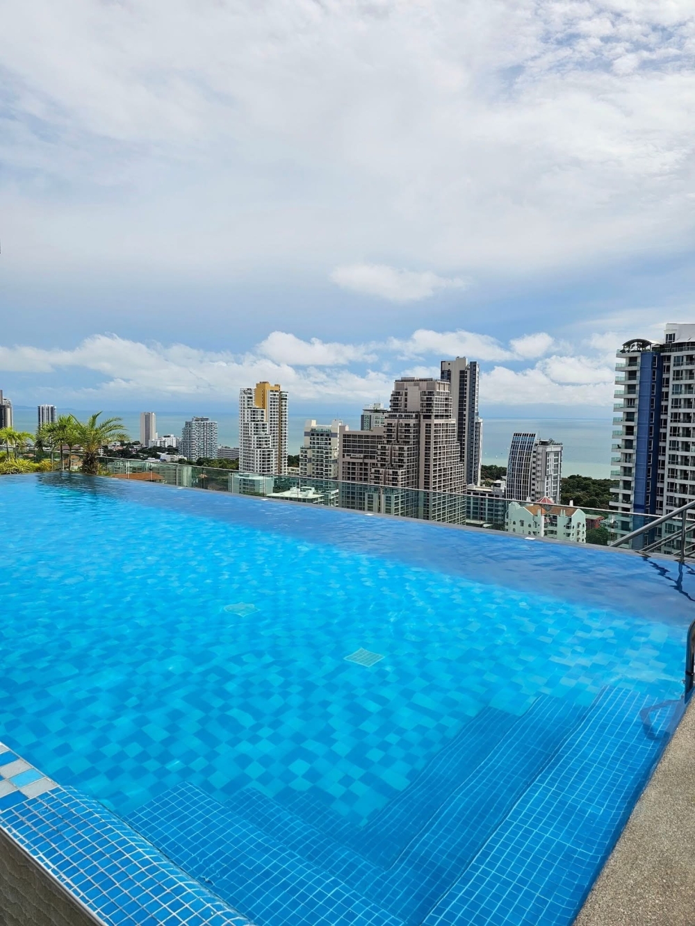 ปล่อยเช่า The Point เดอะ พอยท์ พระตำหนัก