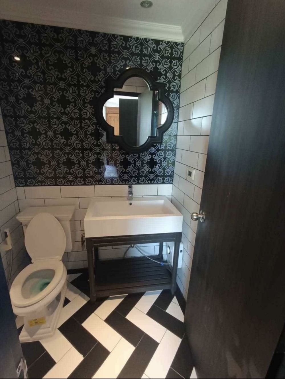 เช่า เวเนเชี่ยนคอนโด