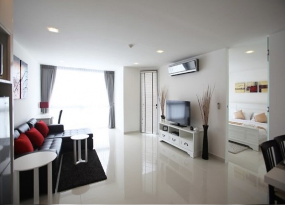 ขาย Club Royal Wongamat คลับ รอยัล วงศ์อมาตย์ 1 ห้องนอน วิวสระ (2)