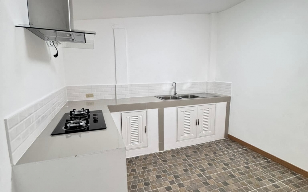 ขายทาวน์โฮม 2 ห้องนอน 1 ห้องน้ำ พัทยาติดสุขุมวิท (2)