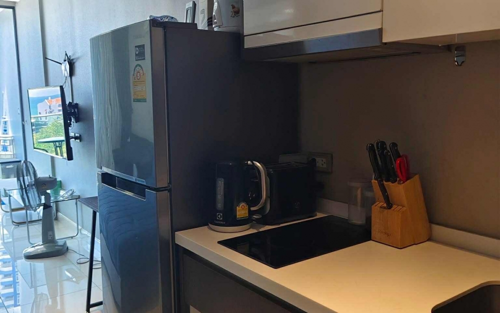 ให้เช่า The Point Pratamnak เดอะ พ้อยท์ พระตำหนัก Studio วิวทะเล