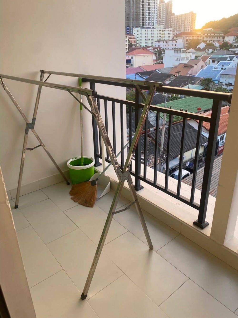 เช่า อาคาเดียคอนติเนนตัล