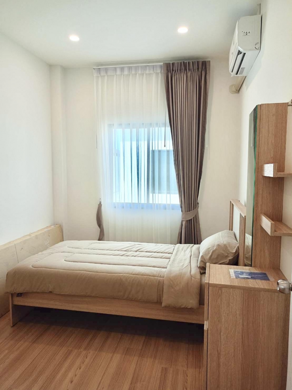 ให้เช่า บ้านเดี่ยว 2 ชั้น 3 ห้องนอน 1 ห้องน้ำ ห้วยใหญ่