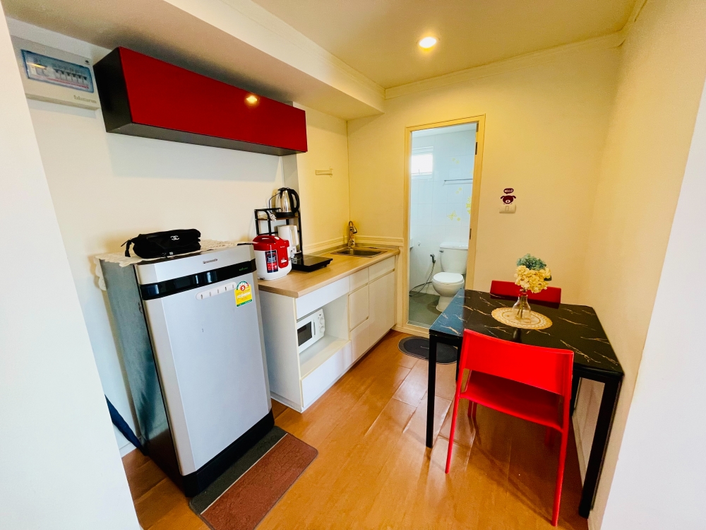 ปล่อยเช่า ลุมพินี สุขุมวิท-พัทยาเหนือ 1 ห้องนอน วิวทะเล