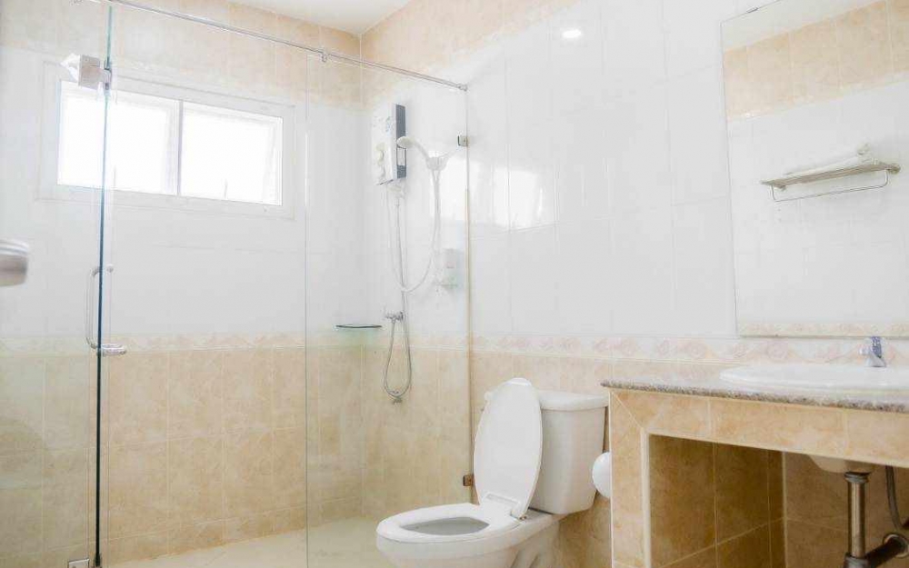 ปล่อยเช่าบ้าน Pool Villa สำหรับทำธุรกิจ 6 ห้องนอน 7 ห้องน้ำ พัทยากลาง