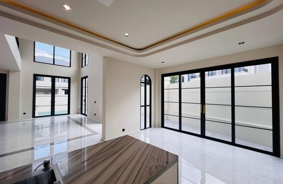 ขายบ้าน Pool Villa หลังมุม 4 ห้องนอน 5 ห้องน้ำ หนองปลาไหล ใกล้โรงเรียนนานาชาติ (3)