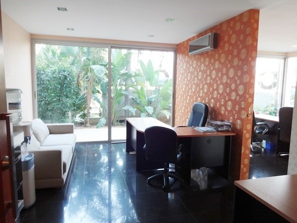 ขาย Club Royal Wongamat คลับ รอยัล วงศ์อมาตย์ 1 ห้องนอน วิวเมือง (2)