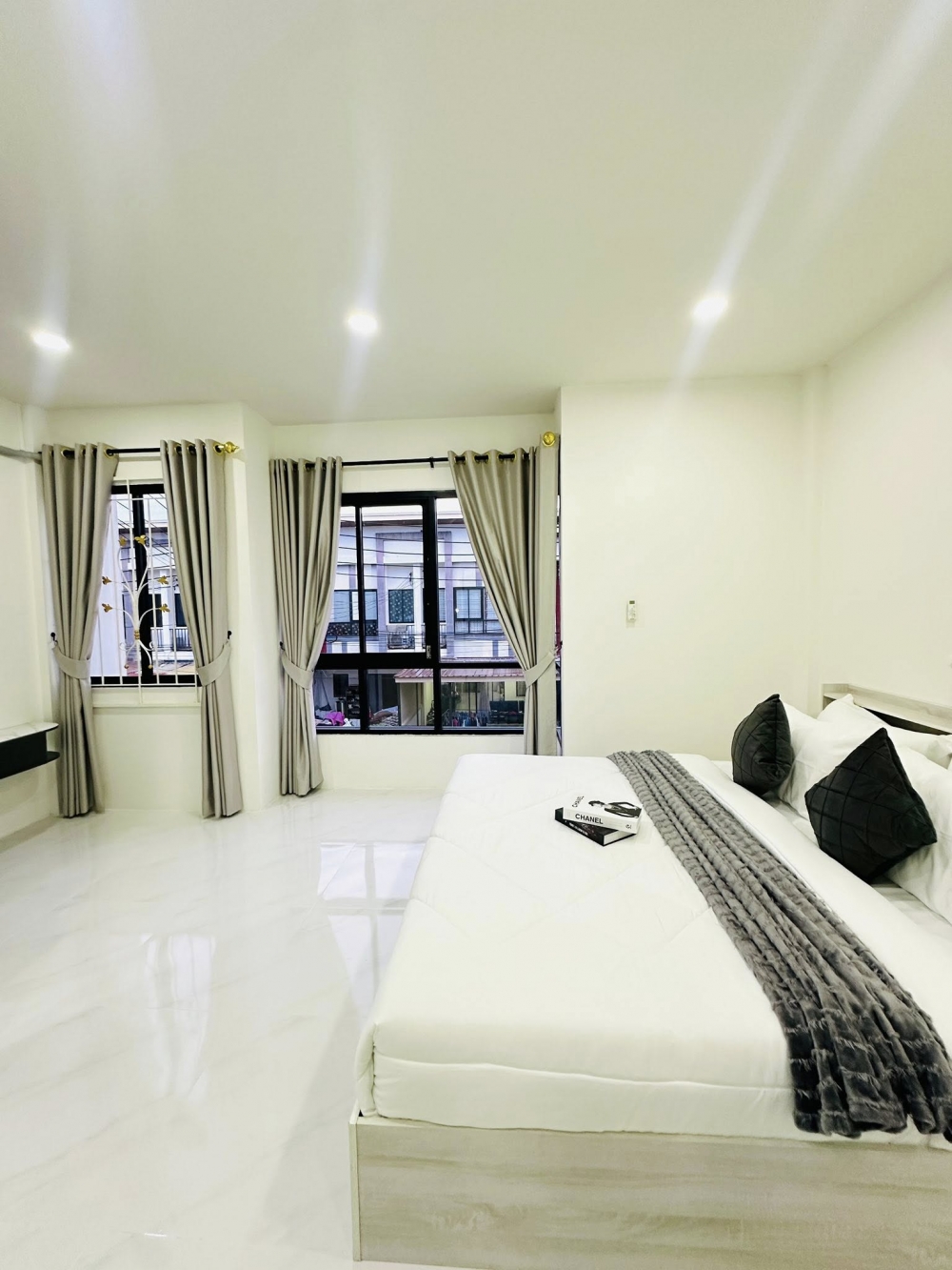 ขาย Town Home 2 ชั้น 3 ห้องนอน 3 ห้องน้ำ เนินพลับหวาน (2)