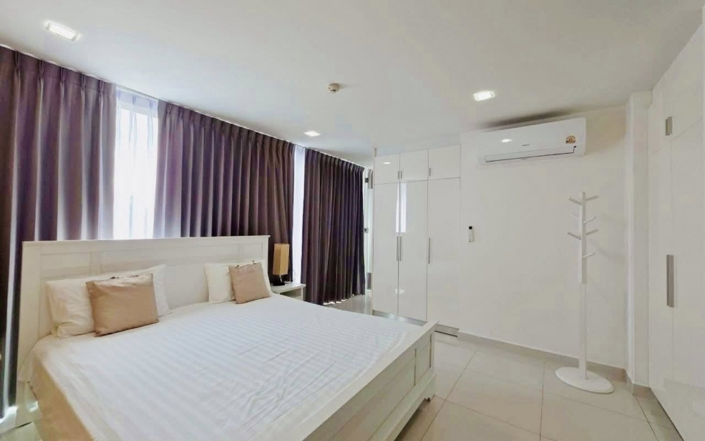 ขาย Club Royal Wongamat คลับ รอยัล วงศ์อมาตย์ 1 ห้องนอน วิวเมือง (2)