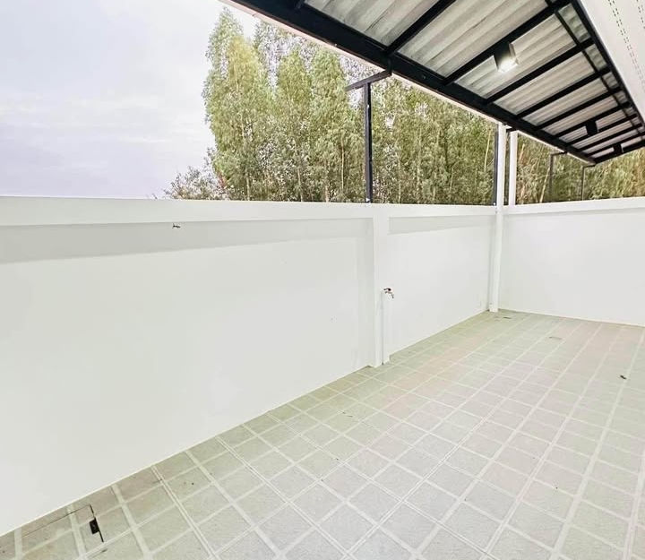 ขาย ทาวน์โฮมชั้นเดียว 2 ห้องนอน 2 ห้องน้ำ ใกล้ถนนสุขุมวิท