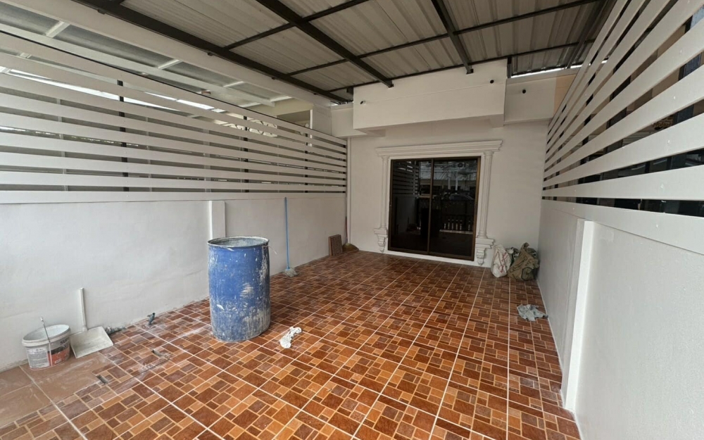 ขาย Town Home 2 ห้องนอน 2 ห้องน้ำ หนองปลาไหล (2)