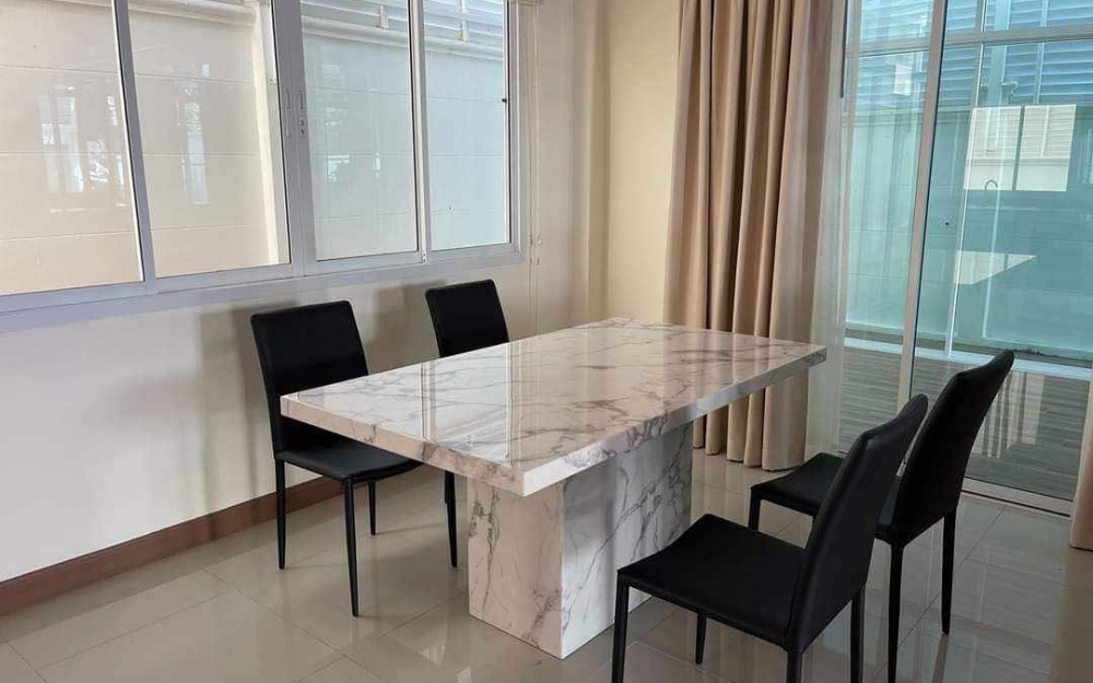 ปล่อยเช่ารายปี บ้านเดี่ยว 2 ชั้น 3 ห้องนอน พัทยาใต้ เขาตาโล