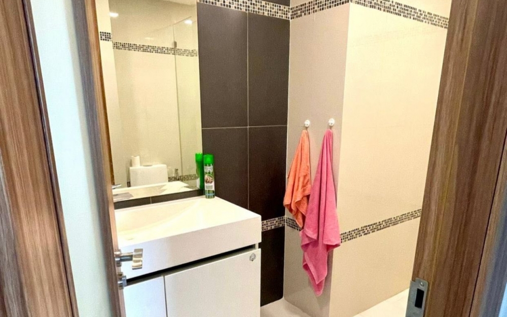 ขาย Club Royal Wongamat คลับ รอยัล วงศ์อมาตย์ 1 ห้องนอน วิวสระว่ายน้ำ (2)