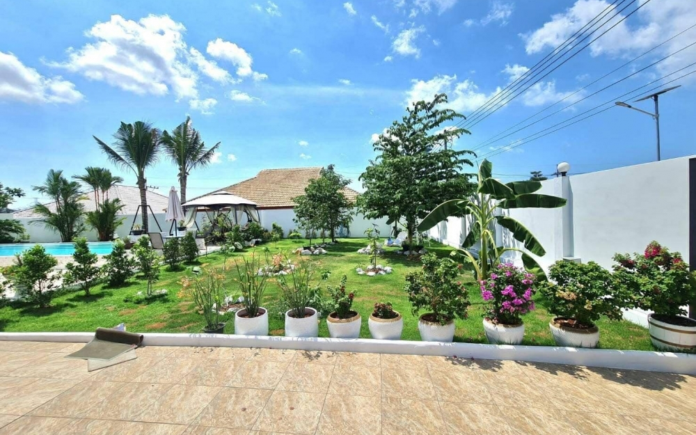 ขาย Pool Villa 3 ห้องนอน บางเสร่ (2)