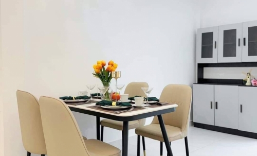 บ้านแฝดสไตล์โมเดิร์น 3 ห้องนอน 2 ห้องน้ำ ห้วยใหญ่