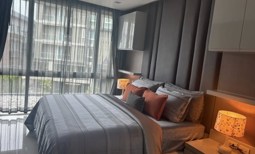 ให้เช่า Apus Condominium เอปัส คอนโดมิเนียม 1 ห้องนอน วิวสระ