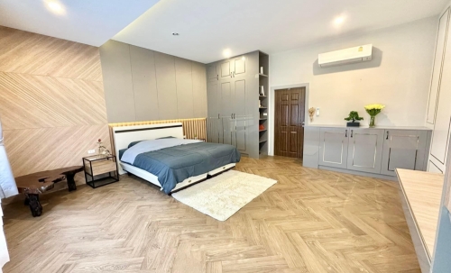 ขายบ้านเดี่ยวสไตล์โมเดิร์น 2 หลังในรั้วเดียวกัน 6 ห้องนอน 7 ห้องน้ำ ห้วยใหญ่ ติดเจ้าของ (3)