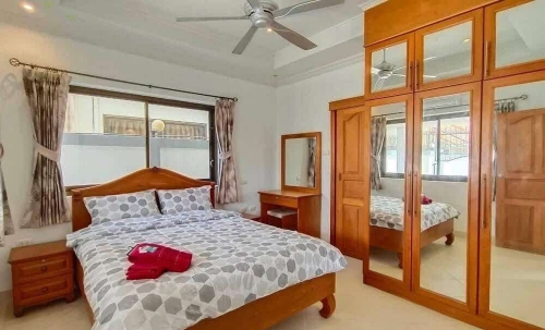 ให้เช่าพูลวิลล่า 3 ห้องนอน จอมเทียน