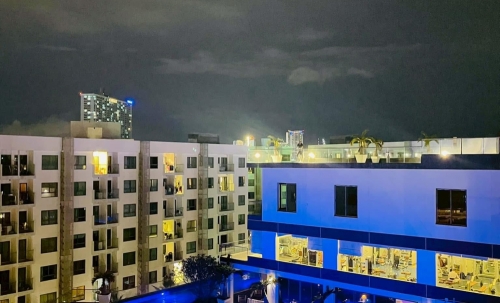 ขาย Arcadia Beach Resort Pattaya อะคาเดีย บีช รีสอร์ท พัทยา 1 ห้องนอน วิวสระ (2)