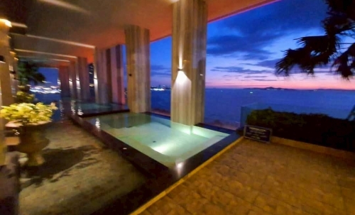 เช่า Riviera Wongamat ริเวียร่า วงศ์อมาตย์ 1 ห้องนอน วิวสระ