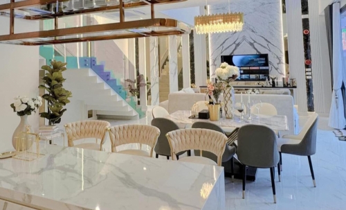 ให้เช่า Pool Villa 2 ชั้น 4 ห้องนอน 5 ห้องน้ำ ใกล้หาดจอมเทียน